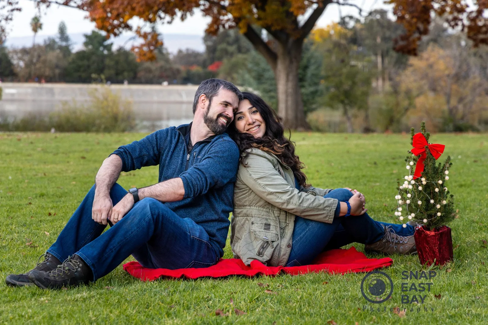 Outdoor family portrait, SF Peninsula — Atherton