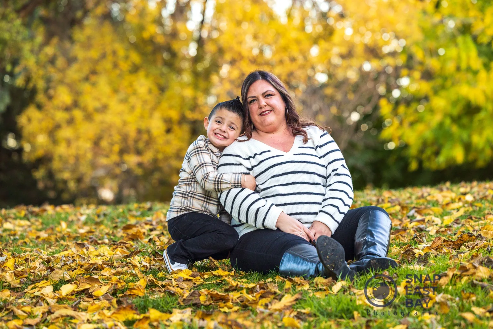 Outdoor family portrait, SF Peninsula — Atherton